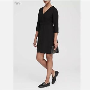 Banana Republic Solid V-Neck Fit-and-Flare Dress | Black | SIZE 0